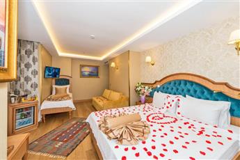 Aprilis Gold Hotel 4*