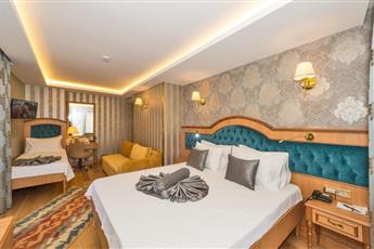 Aprilis Gold Hotel