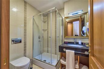 Aprilis Gold Hotel