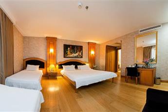 Aprilis Hotel 4*