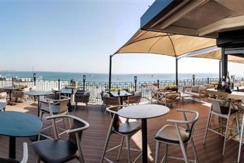 Aprilis Hotel