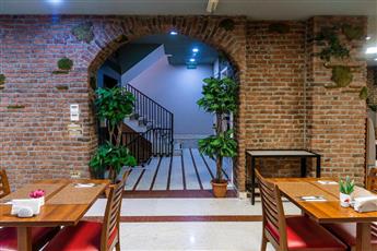 Aprilis Hotel