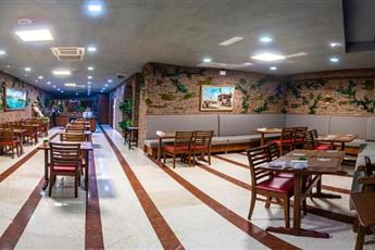 Aprilis Hotel