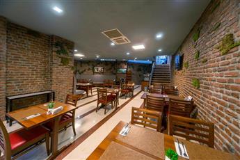 Aprilis Hotel