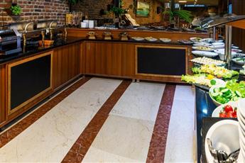 Aprilis Hotel