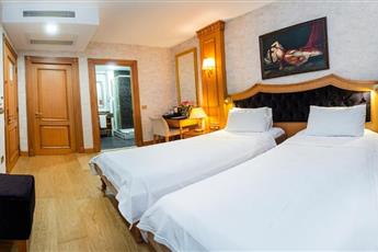 Aprilis Hotel