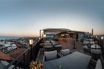 Aprilis Hotel
