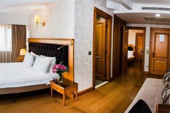 Aprilis Hotel