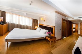 Aprilis Hotel