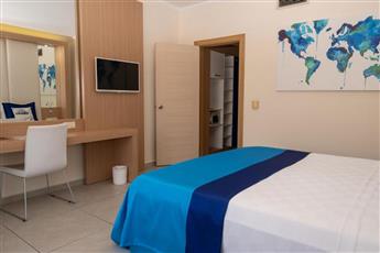 AQI Pegasos World 4*