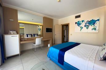 AQI Pegasos World 4*