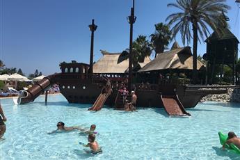 AQI Pegasos World 4*