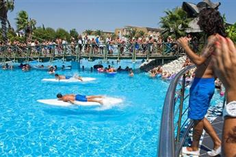 AQI Pegasos World 4*