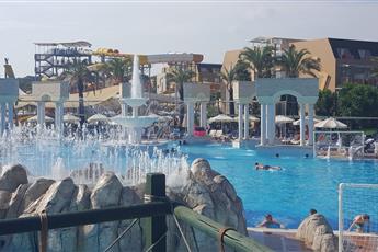 AQI Pegasos World 4*