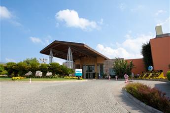 AQI Pegasos World 4*