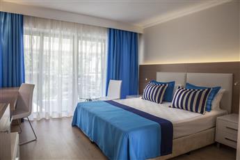 AQI Pegasos World 4*