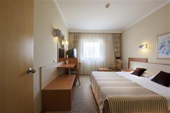 AQI Pegasos World 4*