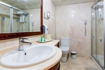 Aqua Hotel