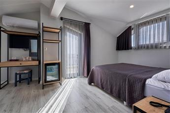Aqua Princess Hotel