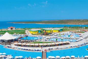 Aquasis De Luxe Resort & Spa 5*