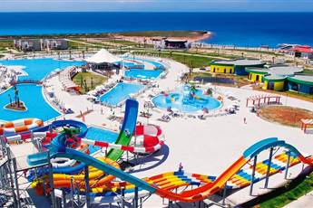 Aquasis De Luxe Resort & Spa 5*