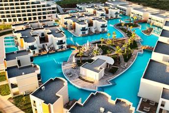 Aquasis De Luxe Resort & Spa 5*