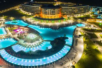 Aquasis De Luxe Resort & Spa 5*