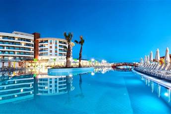 Aquasis De Luxe Resort & Spa 5*