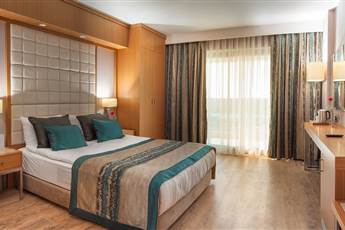 Aquasis De Luxe Resort & Spa 5*