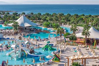 Aquasis De Luxe Resort & Spa