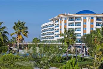 Aquasis De Luxe Resort & Spa