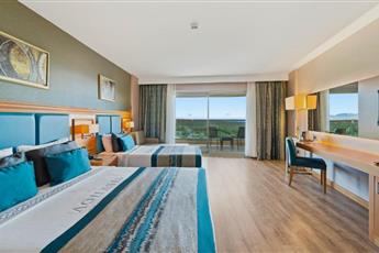 Aquasis De Luxe Resort & Spa