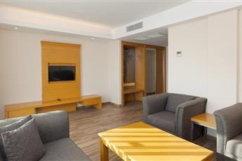 Aquasis De Luxe Resort & Spa