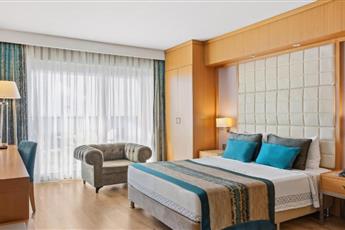 Aquasis De Luxe Resort & Spa