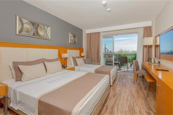 Aquasis De Luxe Resort & Spa