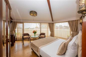 Arden City Hotel
