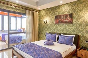 Ardey Hotel 4*