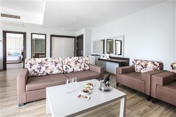 Aria Claros Beach & Spa Resort 5*