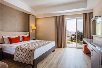 Aria Claros Beach & Spa Resort