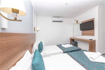 Armas Beach Hotel
