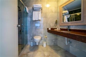 Armas Beach Hotel