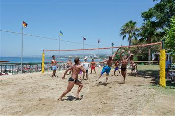 Armas Green Fugla Beach