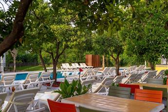 Armas Gul Beach Hotel