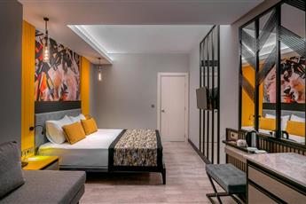 Arnor De Luxe Hotel & Spa