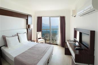 Arora Hotel