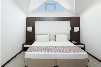 Arora Hotel
