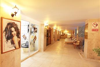 Arora Hotel