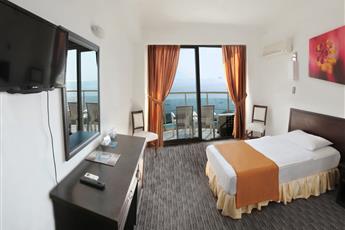 Arora Hotel