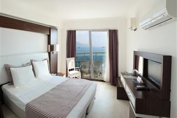 Arora Hotel