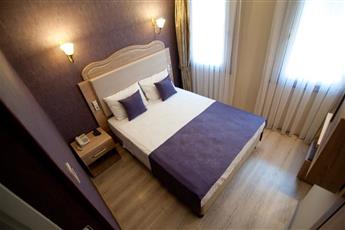 Artefes Hotel 3*